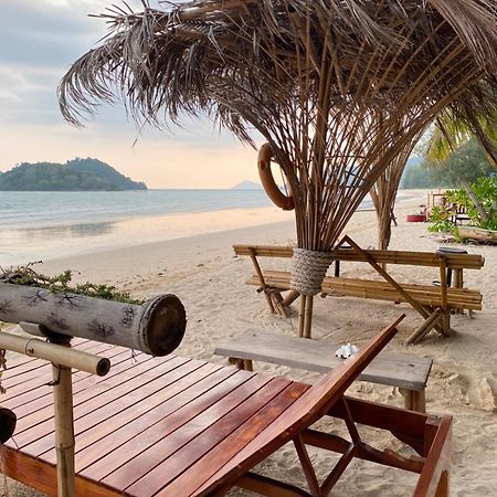 Baanyaiguesthouse Koh Mak Luaran gambar